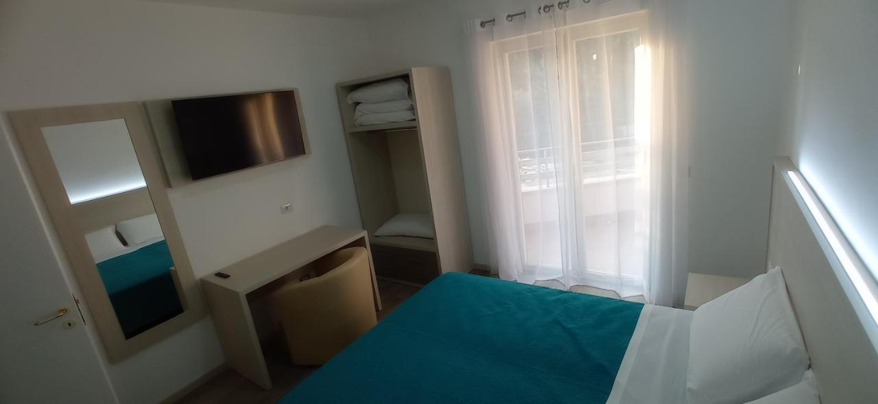 Appartamento Parco Urciuolo Чирела Екстериор снимка